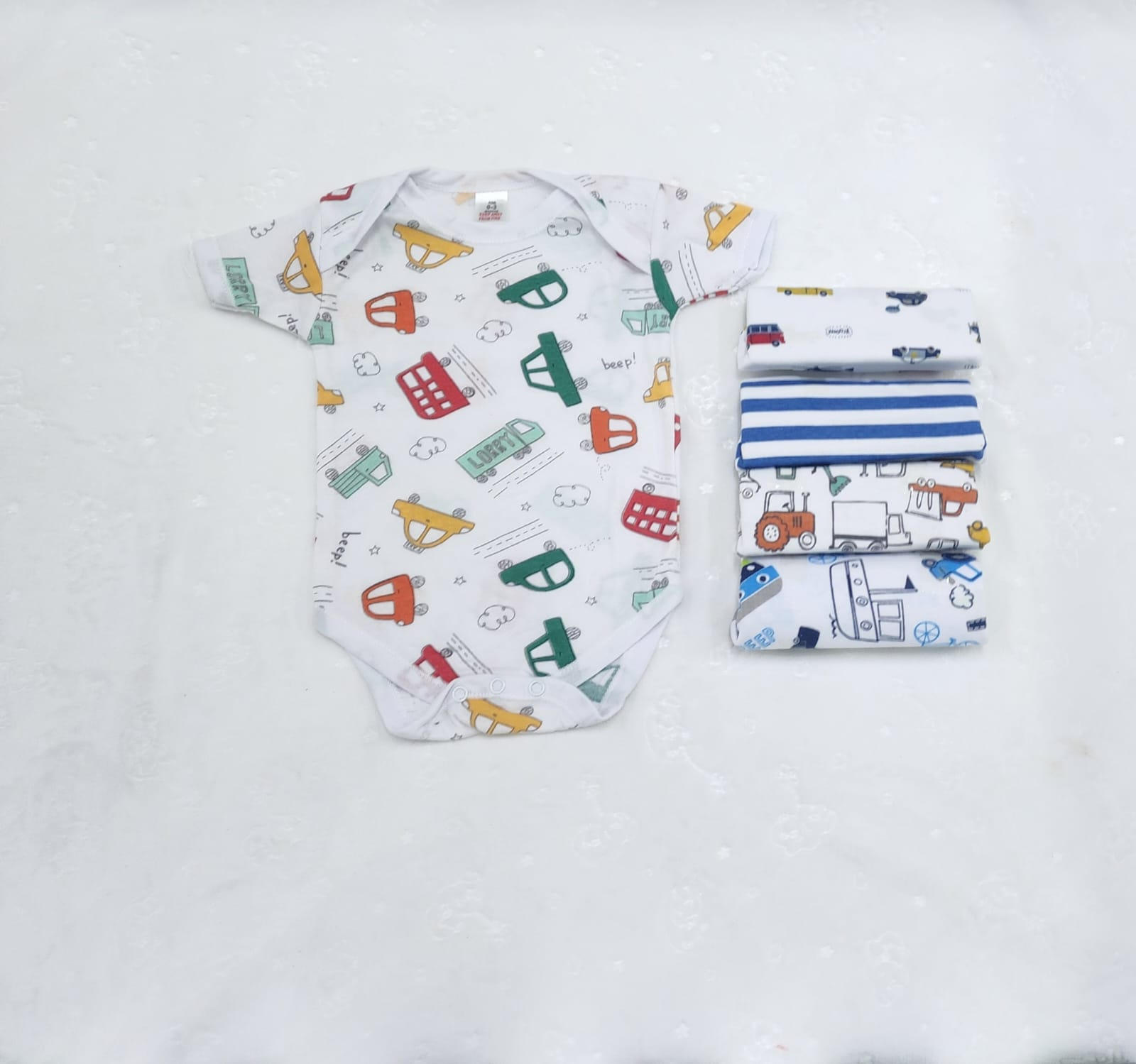 Cotton 5PCS Short Sleeve Baby Bodysuit Set (0–3 Months)