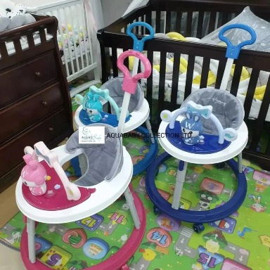 Adjustable baby walker