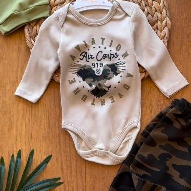Baby Boy Aviation Camouflage 3-Piece Outfit Set – Long Sleeve Bodysuit, Camo Joggers & Knotted Hat (3–18 Months)