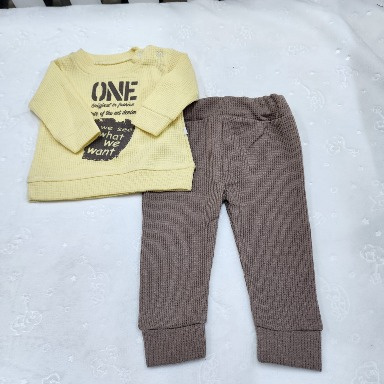 Baby Unisex Yellow Waffle-Knit Sweatshirt & Brown Leggings Set (0–6 Months)
