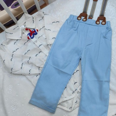 Baby Boy Formal Outfit with Suspenders & Bow Tie – Light Blue Set (Size 90–95)
